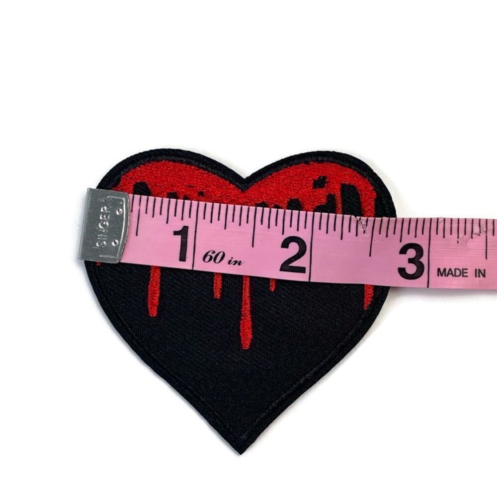 Bleeding Heart Embroidered Patch - Picture 3 of 3
